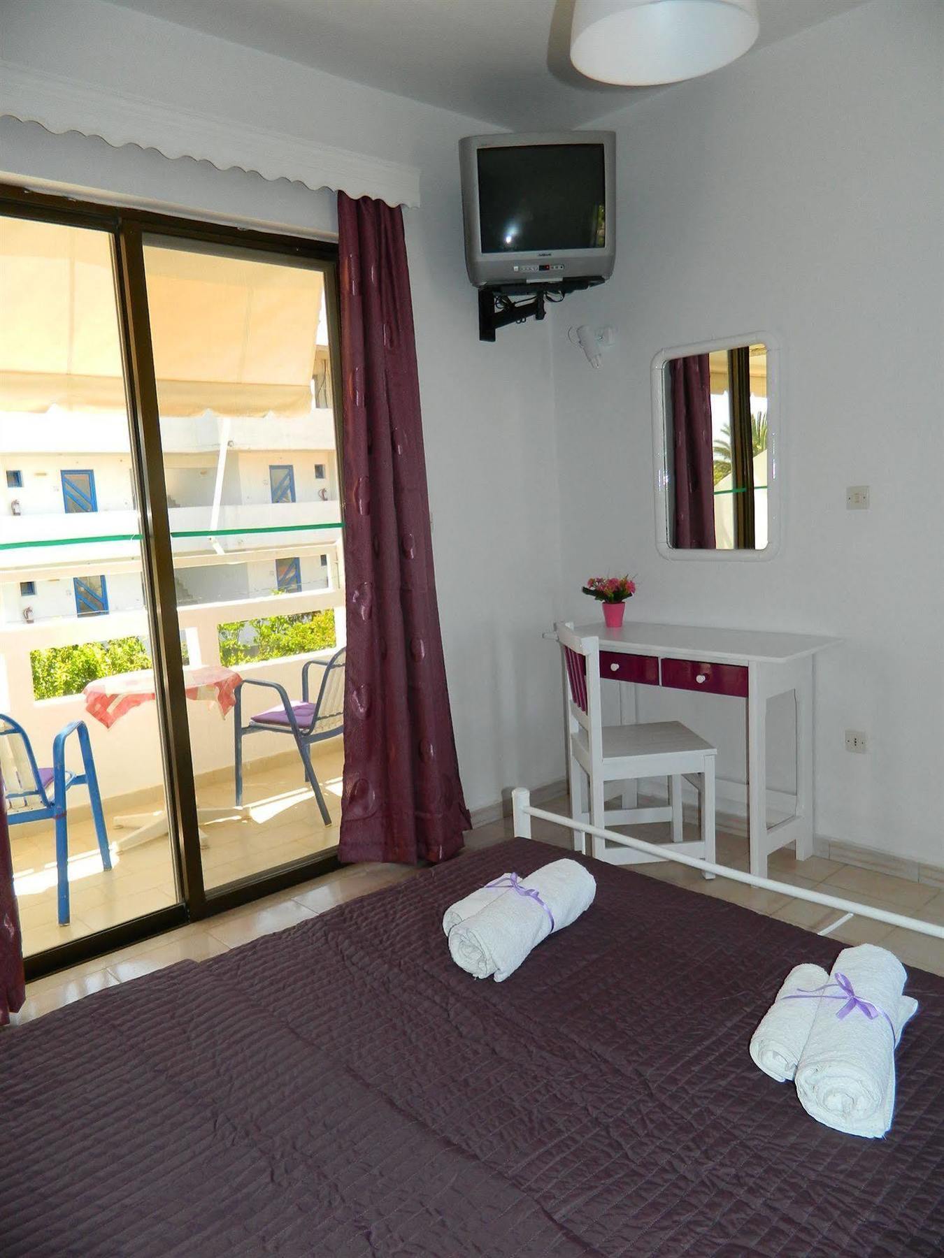 Hotel apartamentowy Roseberry 2*